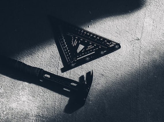 トンカチと定規