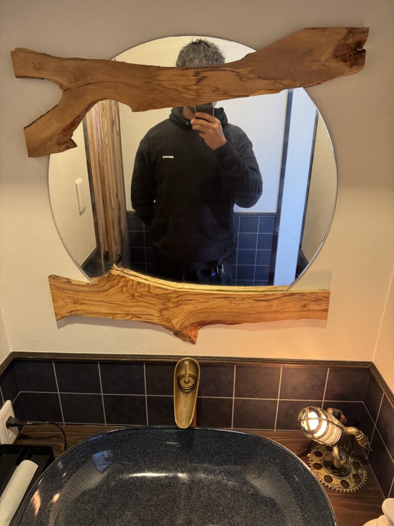 行きつけのバーバーショップの改修工事を担当させていただきました！